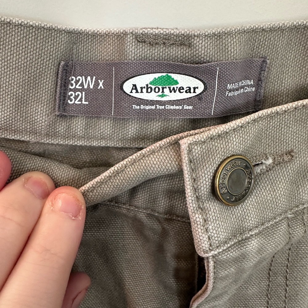 Men's Versatile Cargo Pants in Tan - Picture 4 of 11